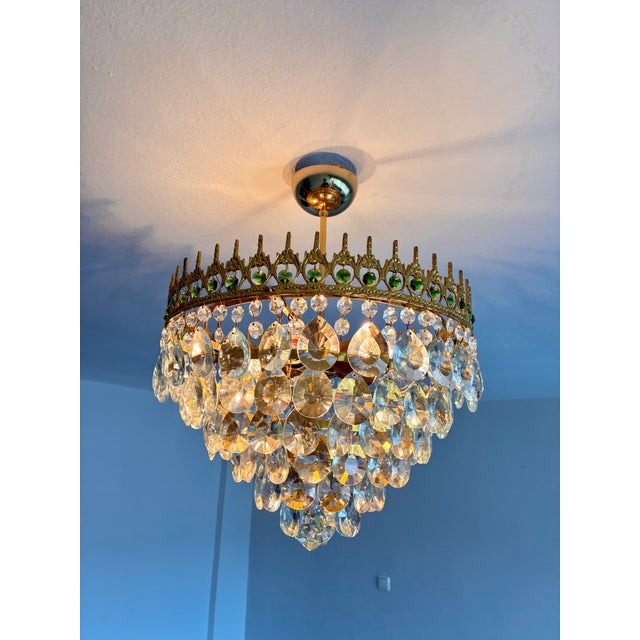 Vintage Brass & Original Emerald Green Crystal Crown Cascade Chandelier – 5 Light For Sale - Image 16 of 17