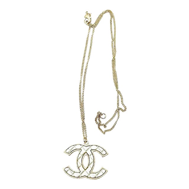 Chanel White CC Plaid Gold Frame Necklace For Sale