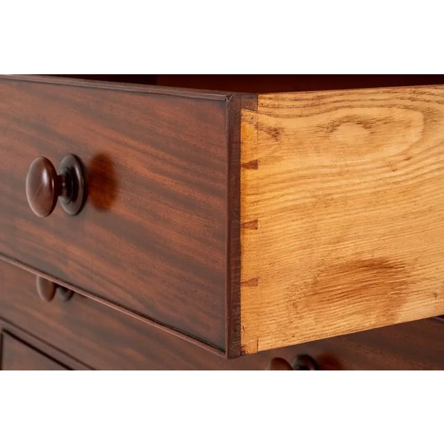 Victorian Chest of Drawers in Mahogany, 1860 For Sale - Image 5 of 9