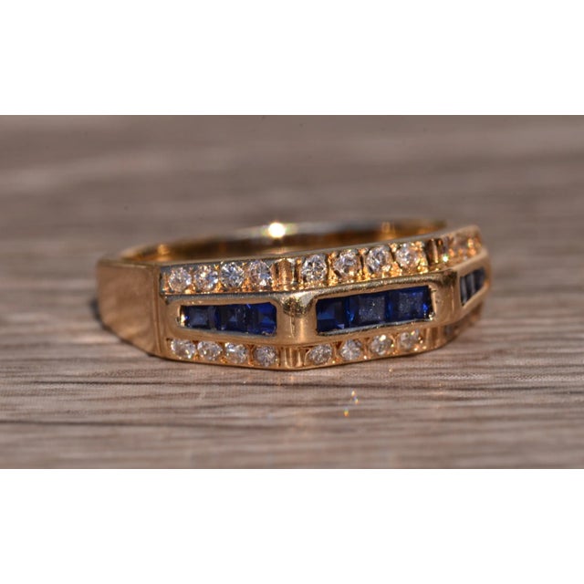 The Hye: Sapphire and Diamond Ring in Yellow Gold For Sale In Philadelphia - Image 6 of 9