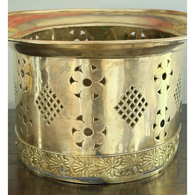 Mid-Century Modern Mottahedeh Dutch-Style Pierced Brass Jardinière Oval Planter For Sale - Image 3 of 11