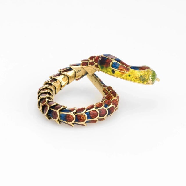 Contemporary Vintage Snake Ring 18 Karat Gold Enamel Flexible Estate Fine Jewelry Scales size 10 For Sale - Image 3 of 7