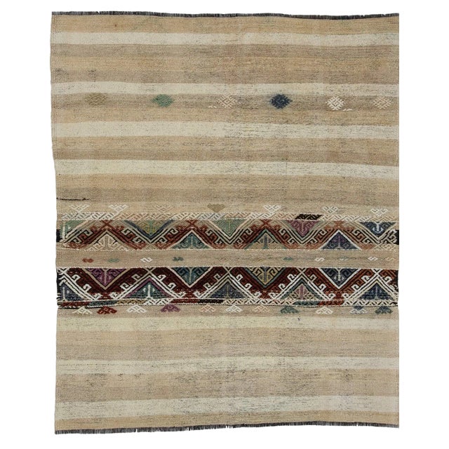 Vintage Kilim Rug- 4′2″ × 5′1″ For Sale