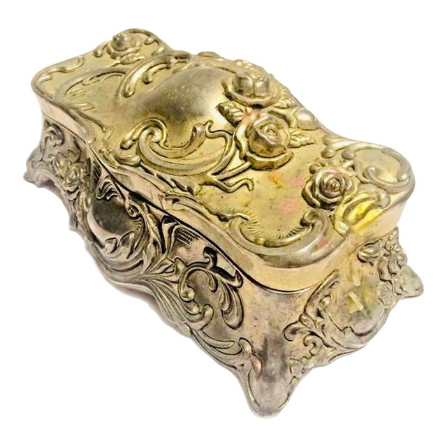 1910s Antique Art Nouveau Blown Out Roses Silver Jewelry Box For Sale