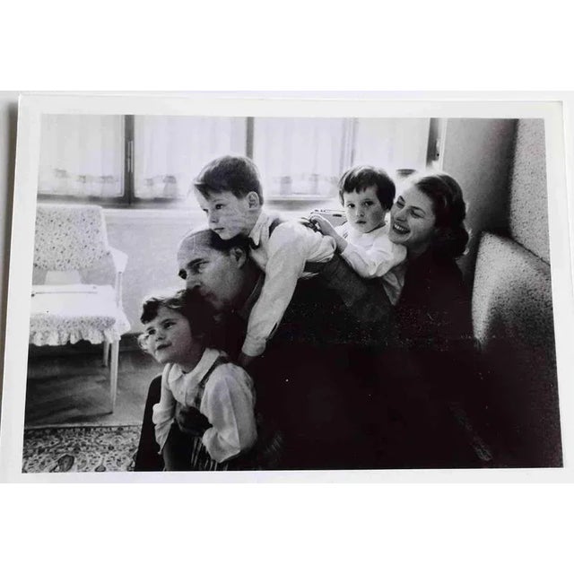 David Seymour, Ingrid Bergman and Roberto Rossellini with their Children, 1985, Photograph For Sale - Image 3 of 3