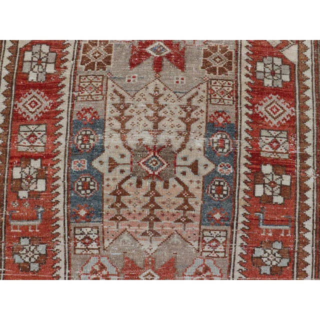 Antique Persian Hamadan Rug With Central Mihrab Motif & Earth Tones 3'10 X 7'6 For Sale In Atlanta - Image 6 of 12