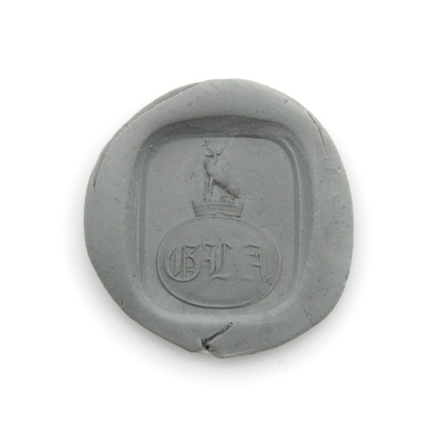 Late 19th Century Victorian 14k Gold Family Crest Intaglio Ring of Stag in Quartz Stone, Size 8 For Sale - Image 12 of 12