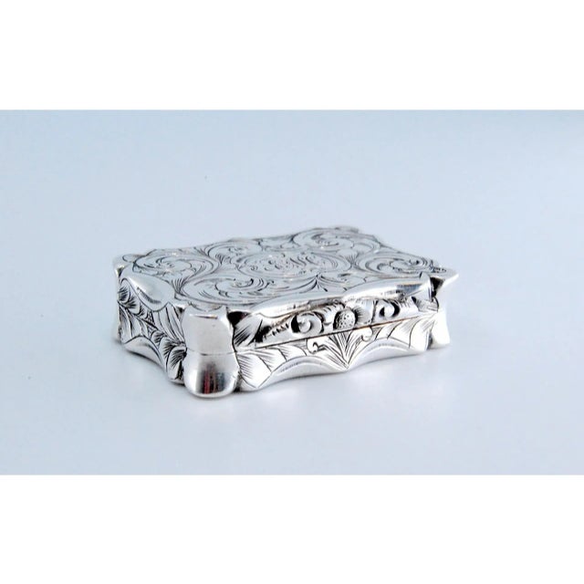 Gold Victorian Silver and Gold Vinaigrette Box with Engravings For Sale - Image 8 of 11