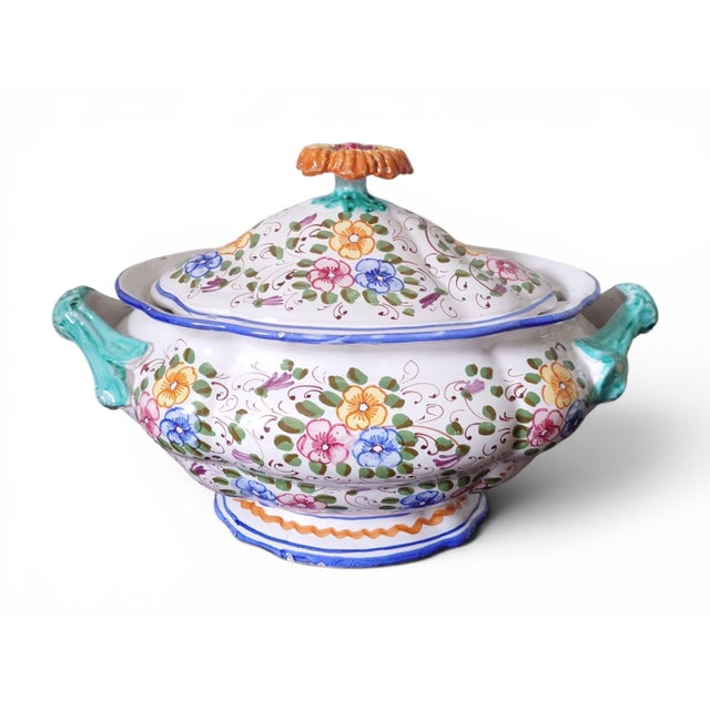 Large Italian Majolica Tureen with Hand-Painted Floral Decoration, 1970s For Sale - Image 11 of 11