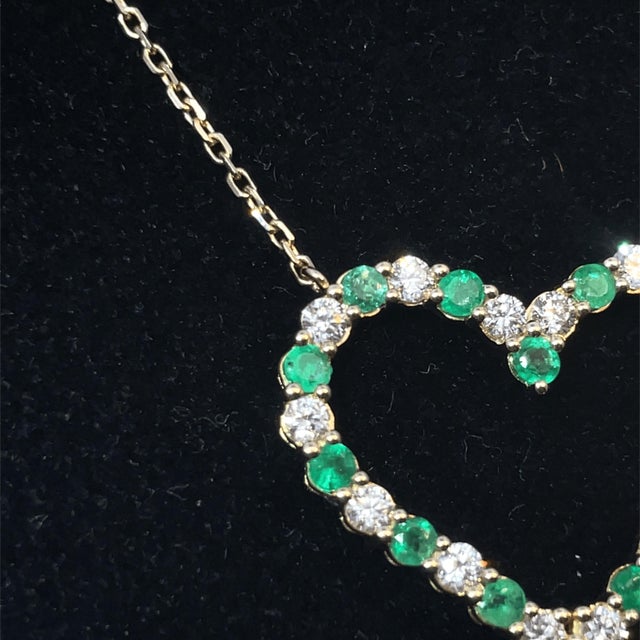 14k Yellow Gold Heart Necklace With Emeralds and Diamonds For Sale - Image 9 of 10