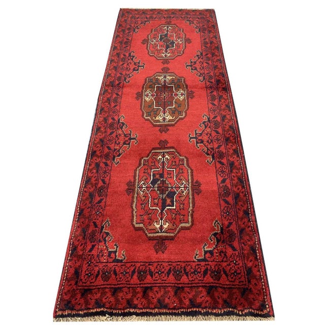 Size: 4'9'' x 1'9'' Age: 1-5 Years SKU: 905 HM (Taqwa) Material: 100% Wool Experience the timeless beauty of this...