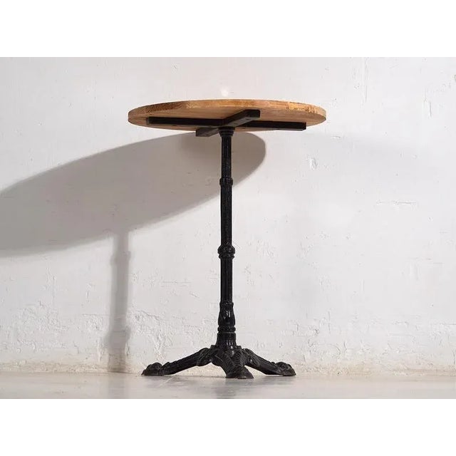 Antique terrace table (c.1920) Dimensions: Length: 55 cm Depth: 55 cm Height: 73 cm Style: French Provençal Materials and...