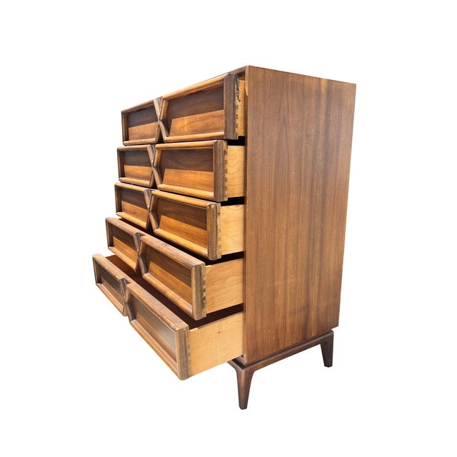 Mid-Century Modern Mid Century Modern Vintage Tall Dresser Highboy For Sale - Image 3 of 8
