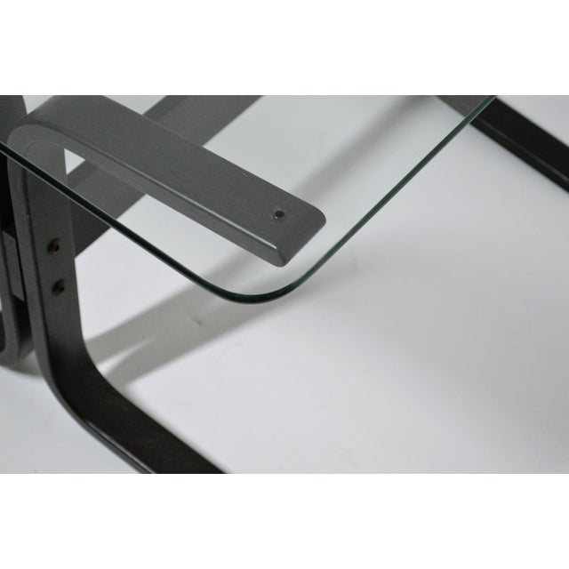 1960s 1960s Westnofa Norway Ingmar Relling Attribute Siesta Bentwood Black Glass Side End Table For Sale - Image 5 of 7