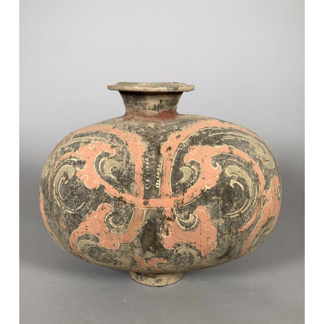 Polychrome earthenware cocoon vase, Early Han Dynasty (206 BC - 220 AD). Ancient China For Sale