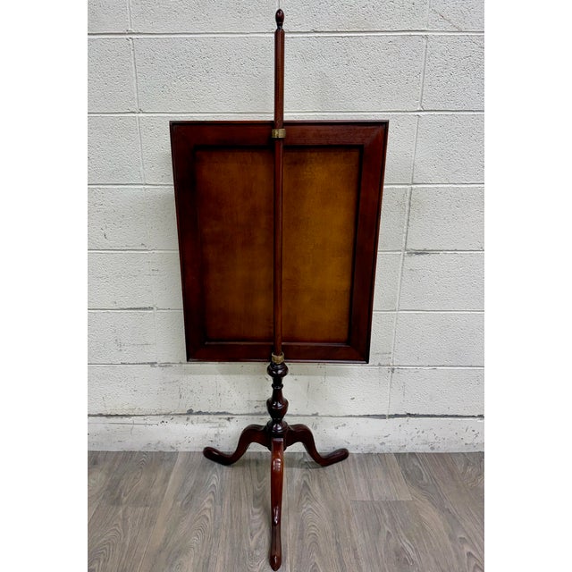 Vintage Queen Anne Style Adjustable Needlepoint Embroidered Fire Screen For Sale In Kansas City - Image 6 of 9