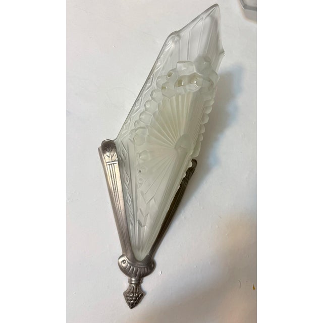 Art Deco 1920s Pair of French Art Deco Geometric Sconces Signed by Schneider For Sale - Image 3 of 11