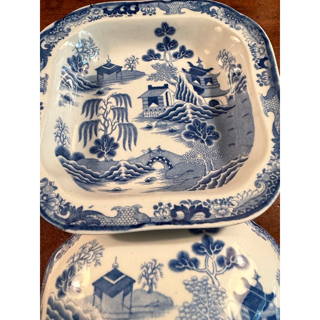 Mid 19th Century Mason's Patent Ironstone, Blue Willow and Chinoiserie , Vegetable Dishes - a Pair For Sale - Image 11 of 13