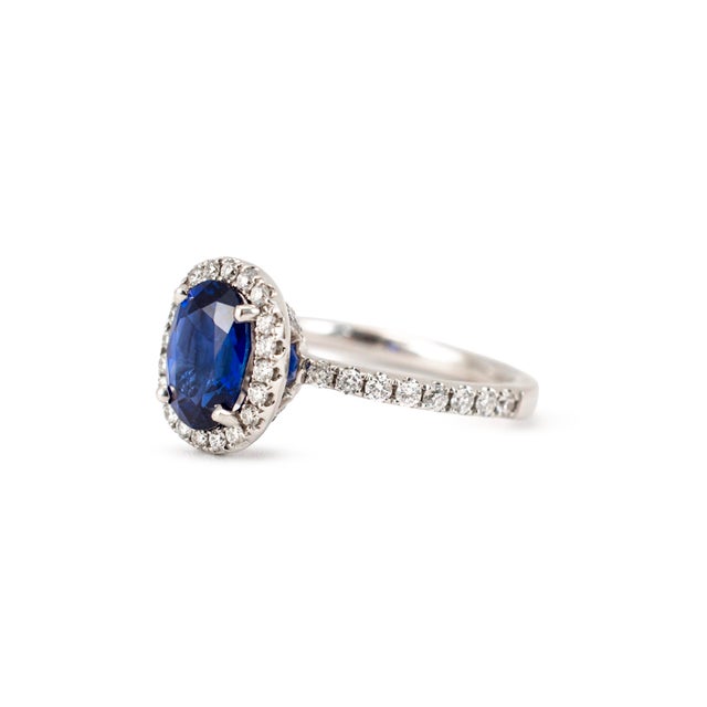 Ladies 18k White Gold 2.16ctw Gia Sri Lanka Sapphire Halo Diamond Cocktail Ring, Size 5.25 For Sale - Image 4 of 9