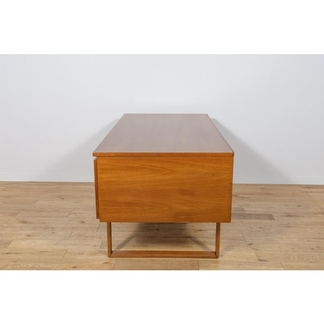 Brown Mid-Century Teak Freestanding Desk by Torben Valeur & Henning Jensen for Dyrlund, Denmark, 1960s For Sale - Image 8 of 18