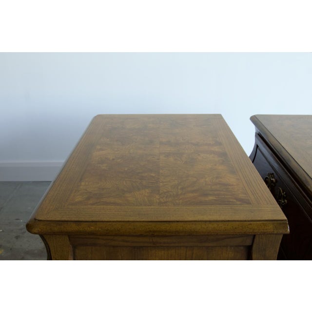 Mid 20th Century Pair, Baker French Louis XV Style Oak & Burl Bombé Chest Tables/Nightstands, 1960's-1970's For Sale - Image 5 of 7