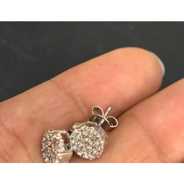 1.60 Carat Diamond Floral Cluster Flower Stud Earrings in 18 Karat White Gold For Sale In New York - Image 6 of 18