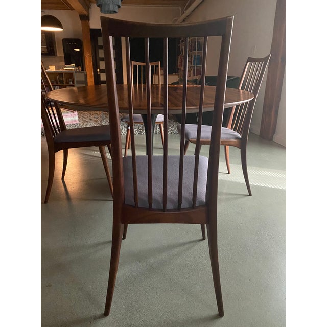 Late 20th Century Set of 4 Mid-Century Modern Walnut Spindle-Back Dining Chairs For Sale - Image 5 of 7
