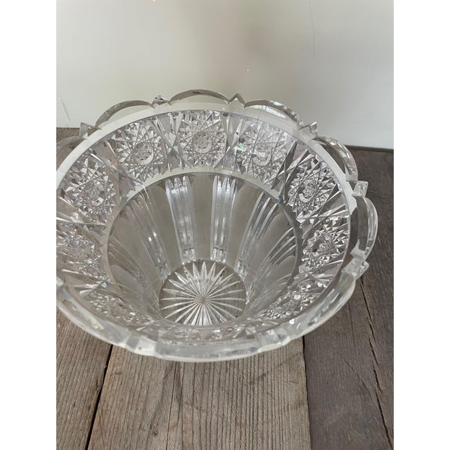 Cut Crystal Vase, 1950s, in Good conditions. Designed 1950 to 1959