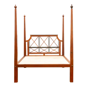Jak & Ebony Colonial Poster Queen Bed