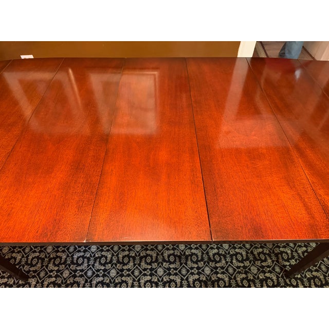 Vintage Drexel "Travis Court" Mahogany Drop-Leaf Dining Table No. 19635 – Includes 3 Leaves & Custom Protective Pads For Sale - Image 12 of 18