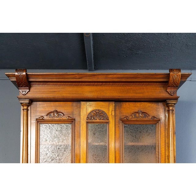 Decorative Gründerzeit Bookcase in Walnut and Oak, 1800s For Sale - Image 11 of 18