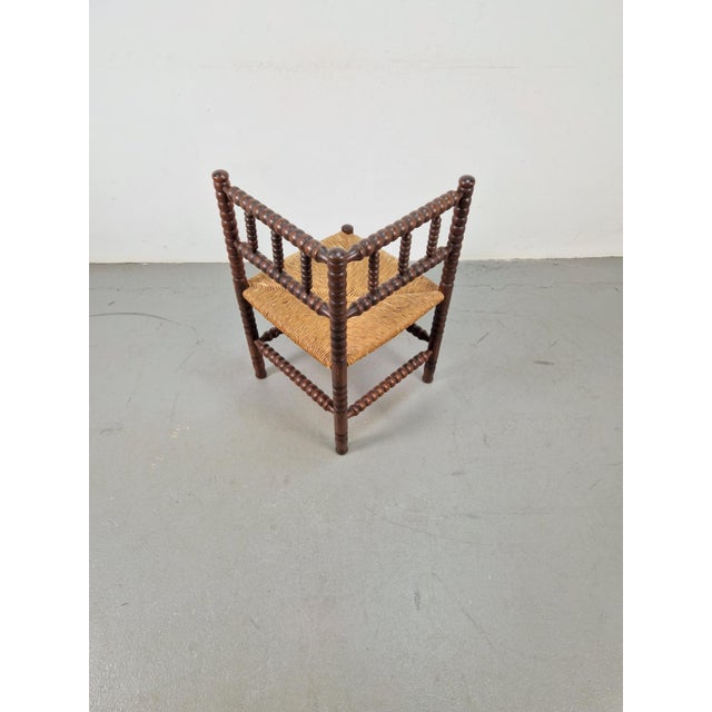 Vintage Bobbin oak wood corner chair rushes ’50 mid century 20th century oak bobbin turned wooden corner chair with rush...
