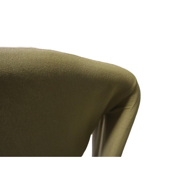Beige 1966 Pair of Model F580 Groovy Arm Chairs by Pierra Paulin for Artifort For Sale - Image 8 of 11