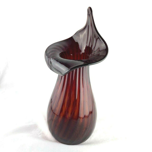 Mid 20th Century Walter Blenko Jack in the Pulpit Glass Amberina Ribbed Signed Vase For Sale - Image 5 of 8