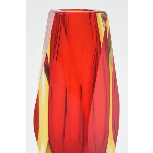 Glass Vintage Murano Alessandro Mandruzzato Faceted Red, Yellow Sommerso Glass Vase For Sale - Image 7 of 12