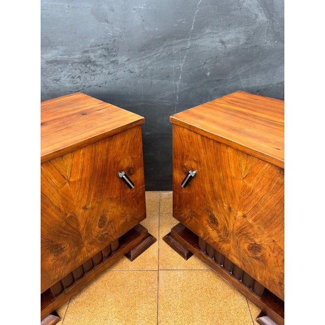 Brown Art Deco Nightstands with Figured Wood Veneer, 1940s, Set of 2 For Sale - Image 8 of 18