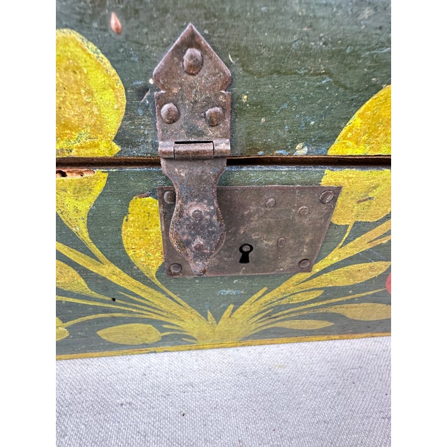 Antique French 19th Century Hand Painted Polychrome Trunk For Sale In New Orleans - Image 6 of 12