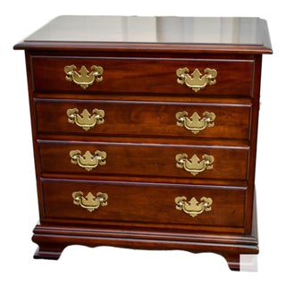Vintage Small Four Drawer Traditional Style Solid Cherry Bachelors Chest For Sale
