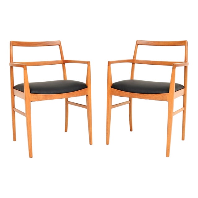Vintage Danish Carver Chairs attributed to Arne Vodder for Sibast, 1960s, Set of 2 For Sale