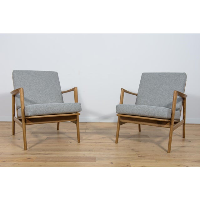 Mid-Century Modern Set of Model 300-139 Chairs from Swarzędz Factory, 1960s For Sale - Image 3 of 18
