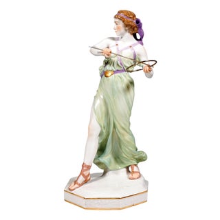 Large Art Nouveau Lady Ring Thrower Figurine attributed to R. Boeltzig for Meissen, 1910s For Sale
