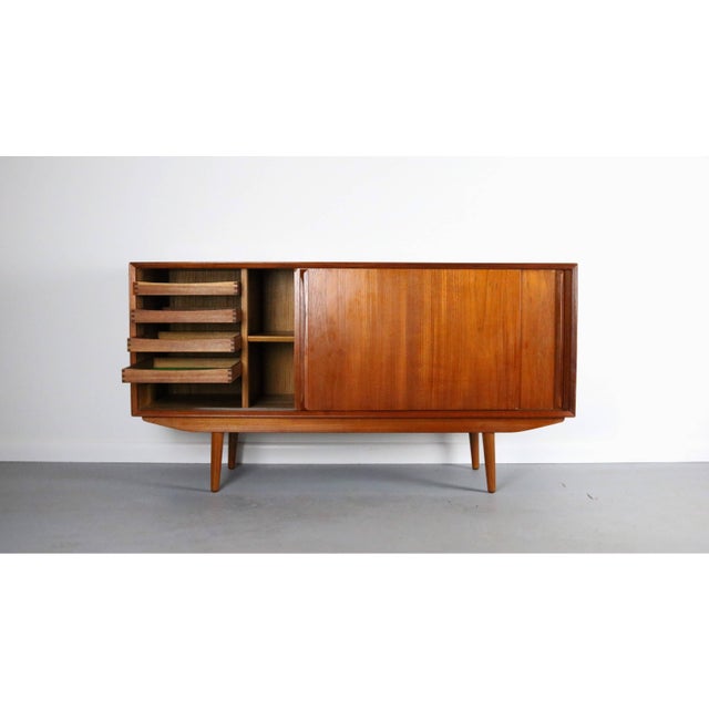 Vintage Danish Modern Credenza in Teak For Sale - Image 4 of 6