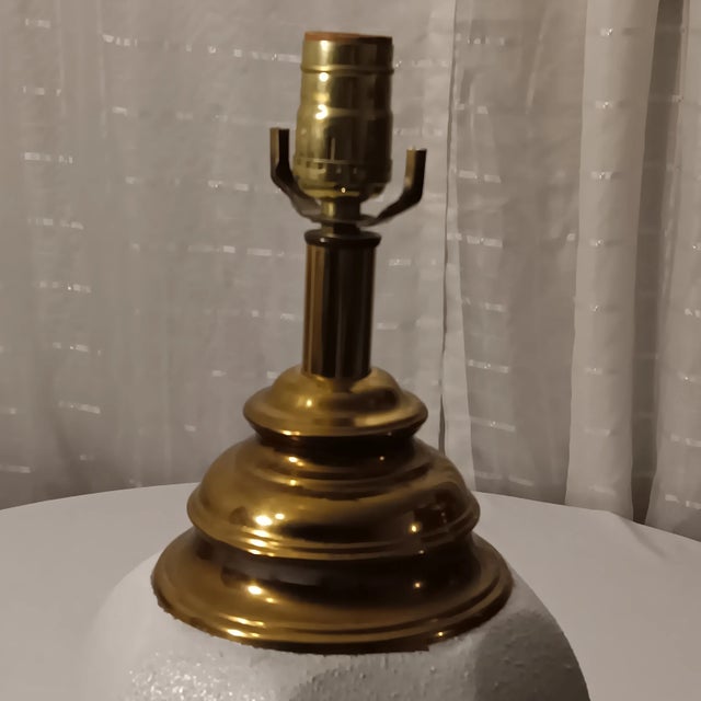 Vintage Mid 20th Century White and Grey Color Ceramic and Brass Lamp For Sale - Image 6 of 16