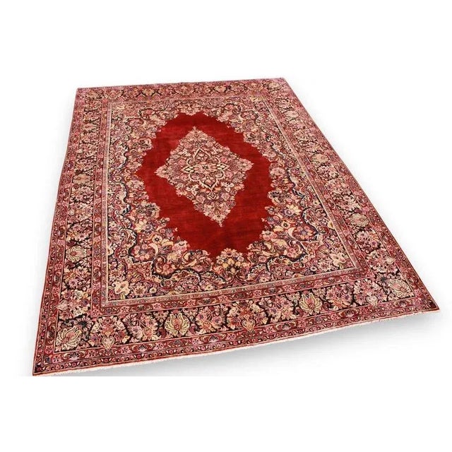 Antique Middle Eastern Rug Sarouk | Knot density: 400.000 knots/m² | Pattern: Colorful leaf and floral motifs | Size:...