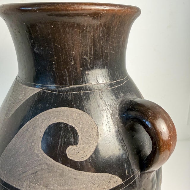 Ceramic Vintage Mexican Black Pottery Two-Handled Vase, Signed v. Silva For Sale - Image 7 of 9