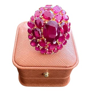 Bochic "Orient" Vintage Natural Ruby Cocktail Ring Set In 18K Gold, Certificate For Sale