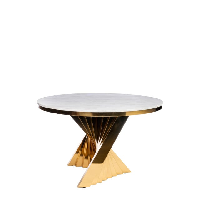 New, never been used table. Sophisticated materials take a cue from modern geometry. Silver stainless steel forms uniquely...