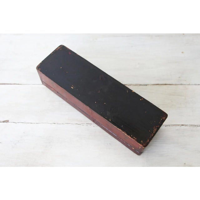 Early 20th Century Chinese Jewelry Lacquer Box For Sale - Image 9 of 10