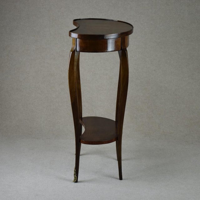 French Louis XV Table in Mahogany, 1850s For Sale - Image 3 of 10