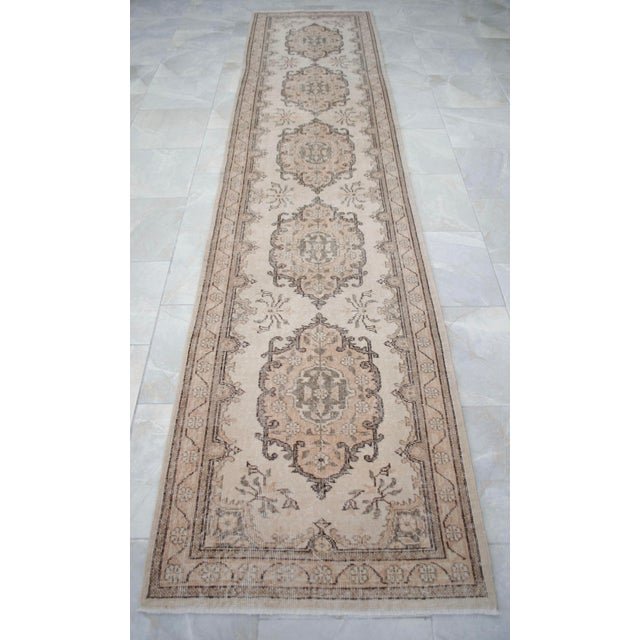 1970s Hand-Knotted Earth Tones Turkish Runner Rug Faded Colors Low Pile Hallway Decor - 2'9″x 12'7″ For Sale - Image 5 of 10